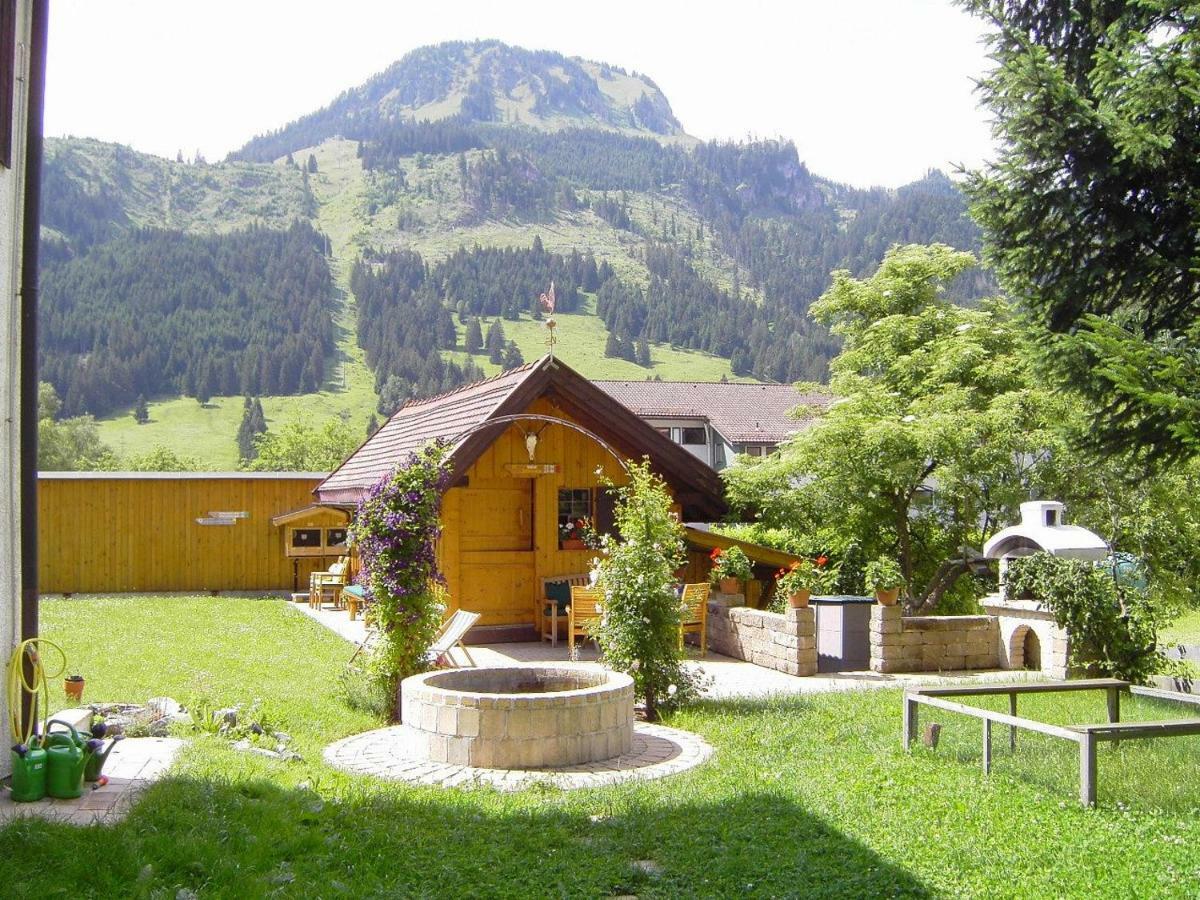 Wohlfuehl-Ferienwohnungen Schneider Бад-Хинделанг Экстерьер фото